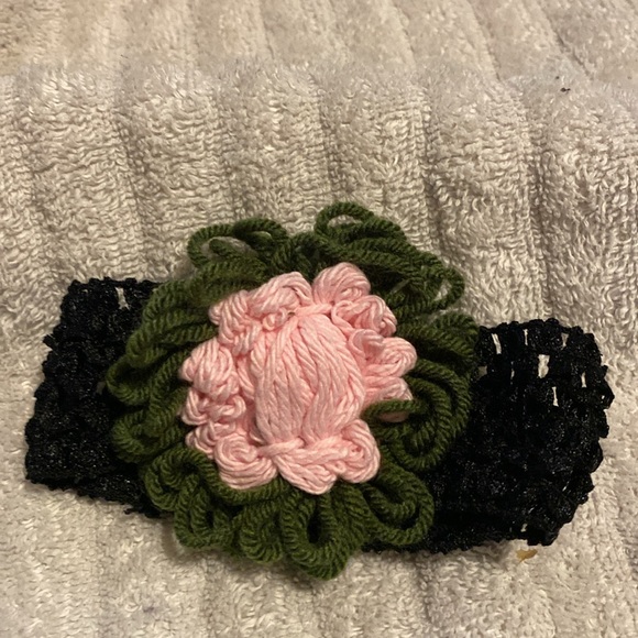 Set of 2 baby headbands hand made crochet. - Picture 3 of 3